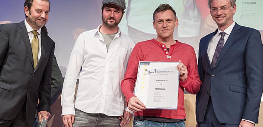 Überreichung der Urkunde für unseren Imagefilm